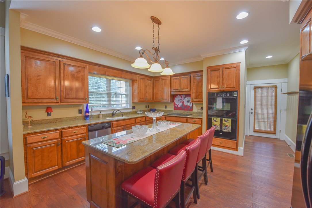 507 Main Street N Road