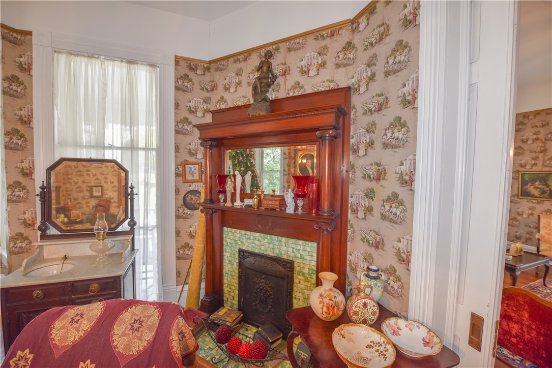 507 Main Street N Road