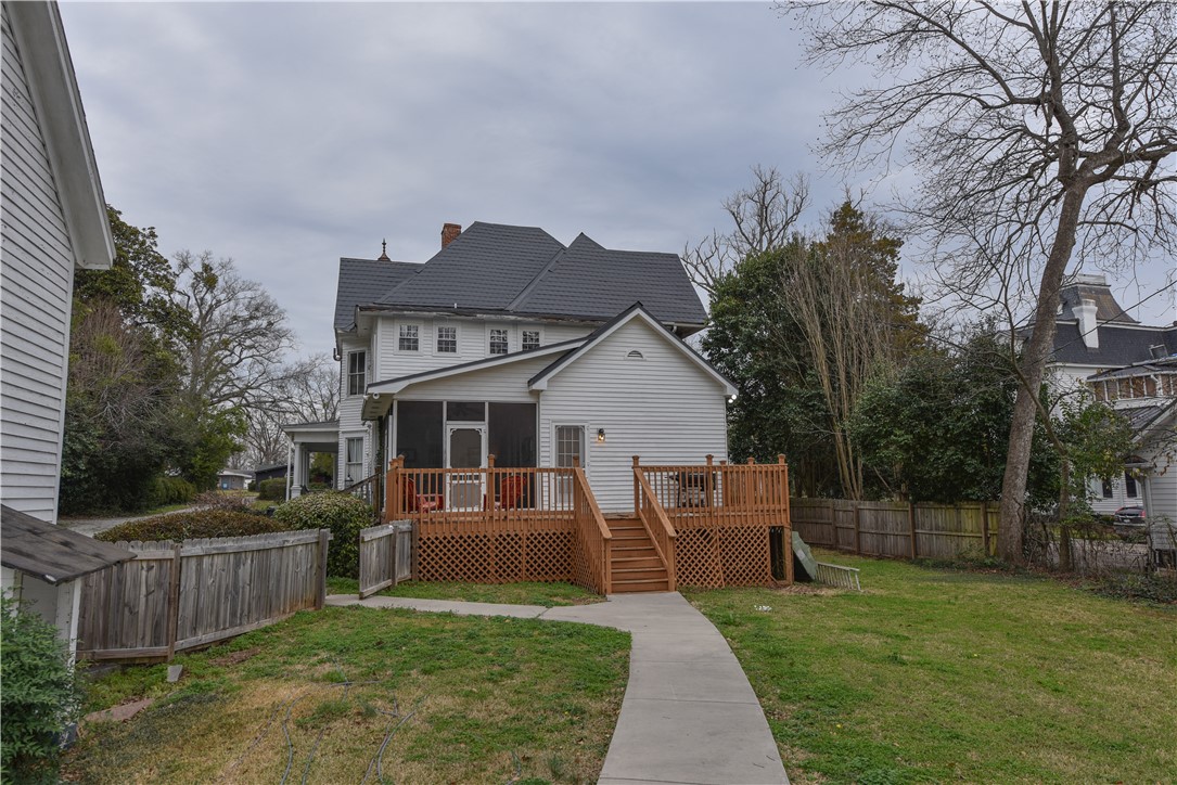 507 Main Street N Road