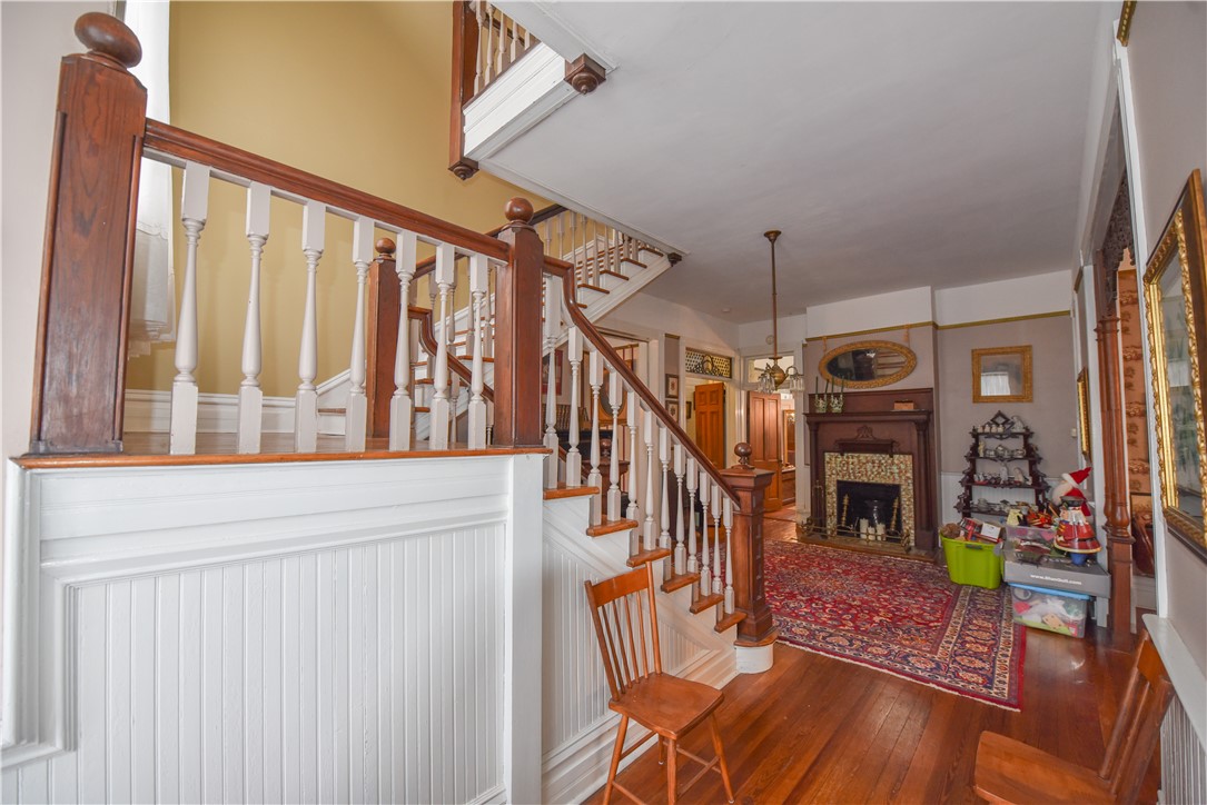 507 Main Street N Road