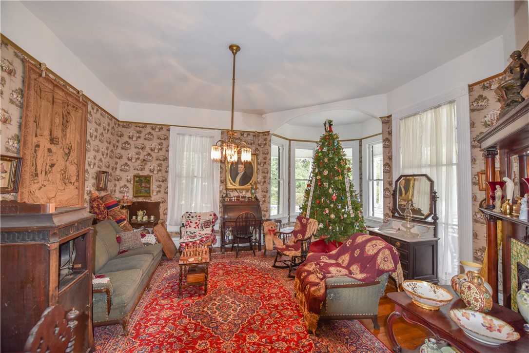 507 Main Street N Road