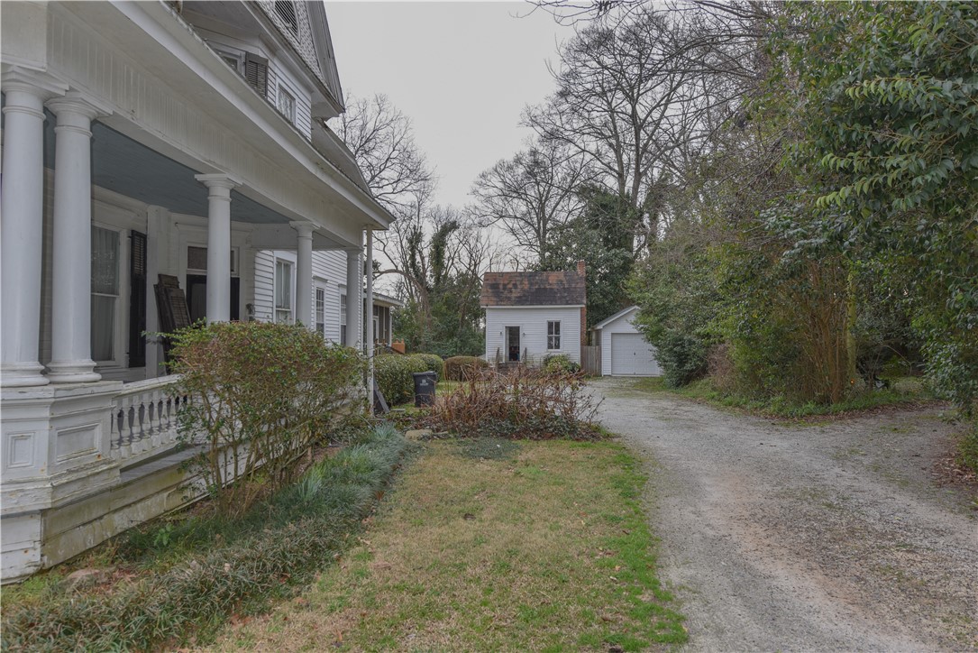 507 Main Street N Road