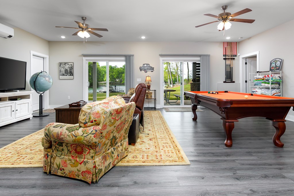 333 Paradise Point