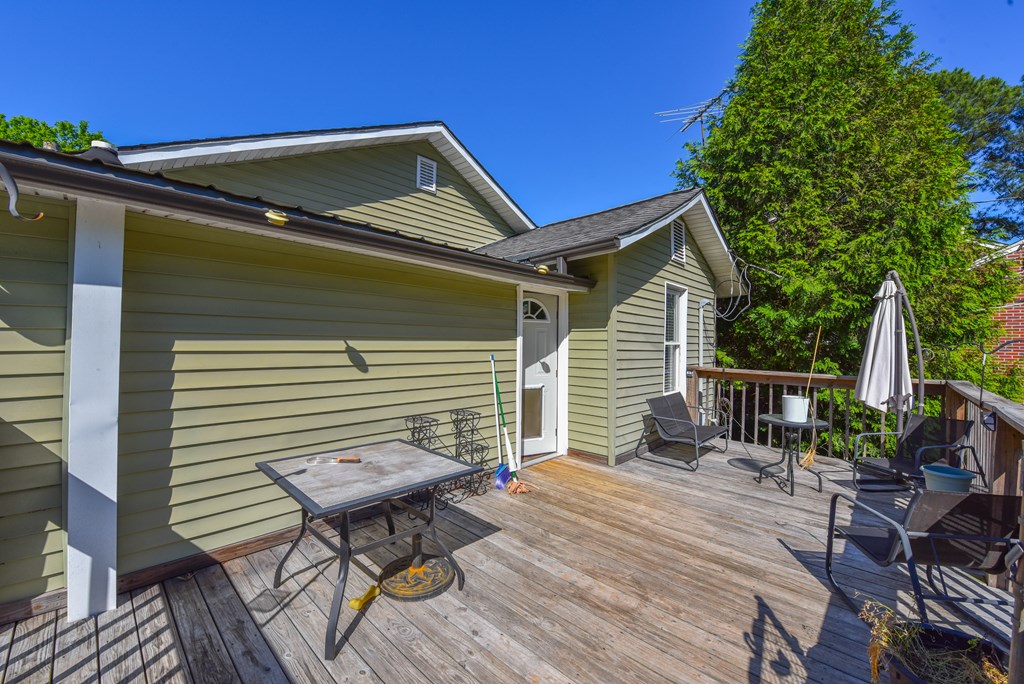 1009 N Main Street
