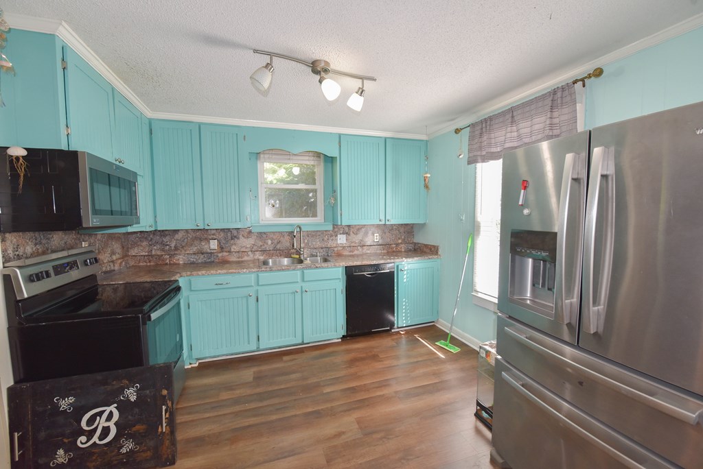 1009 N Main Street