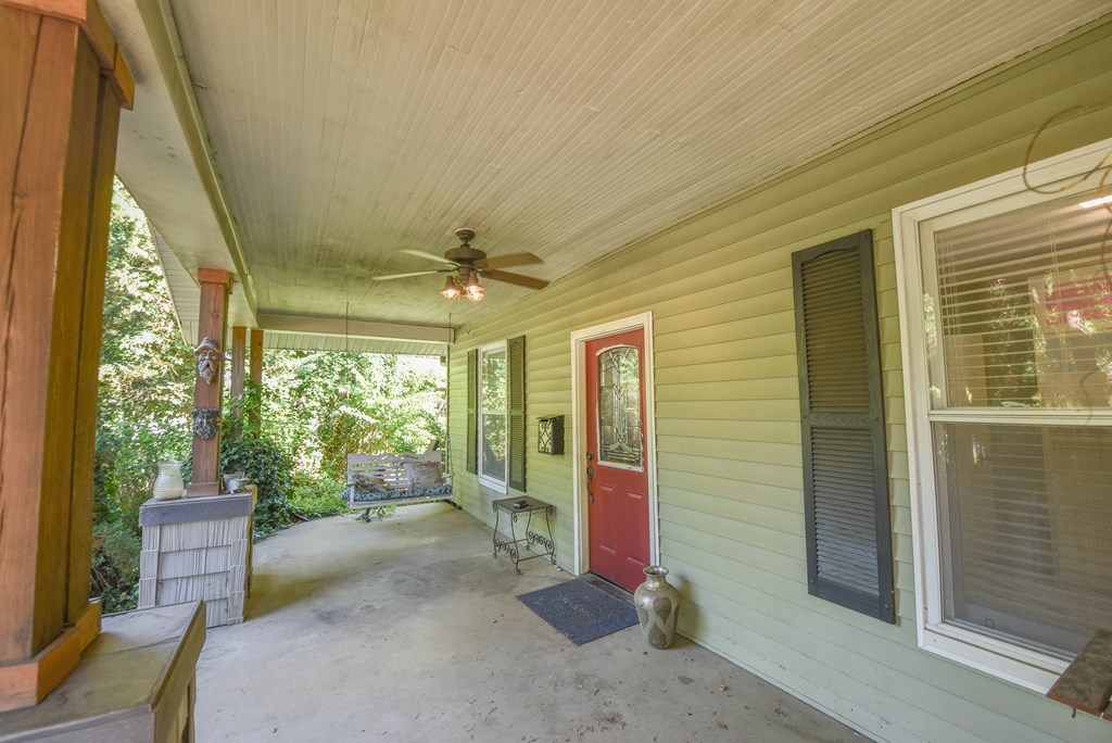 1009 N Main Street