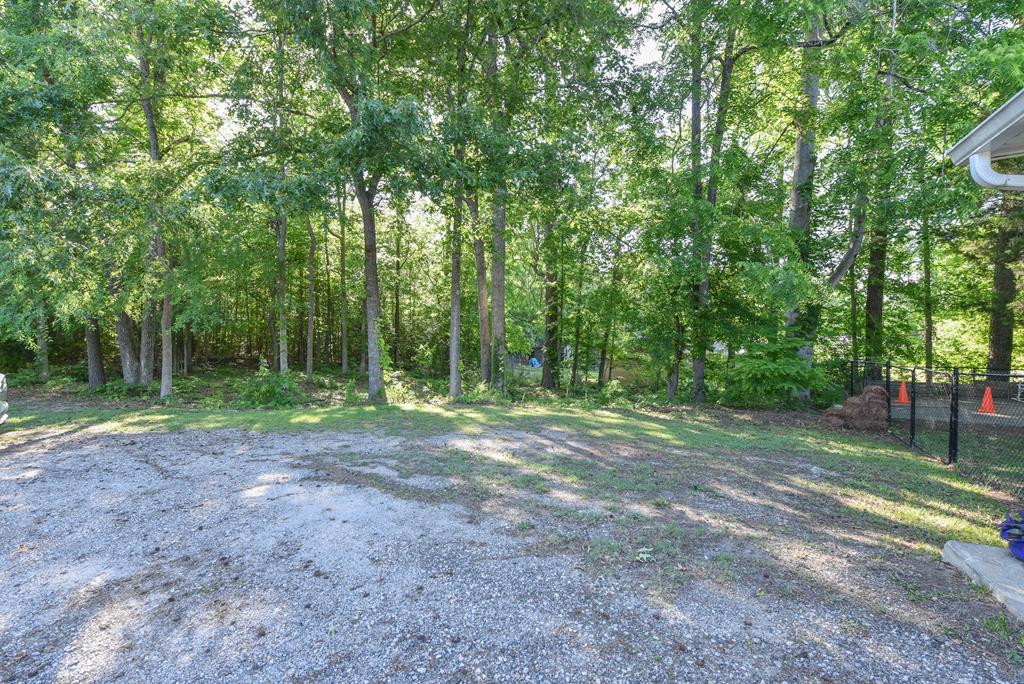 1801 Emerald Road