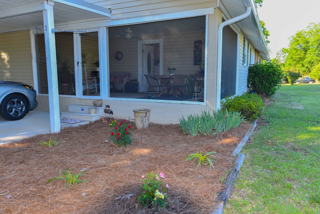 1801 Emerald Road