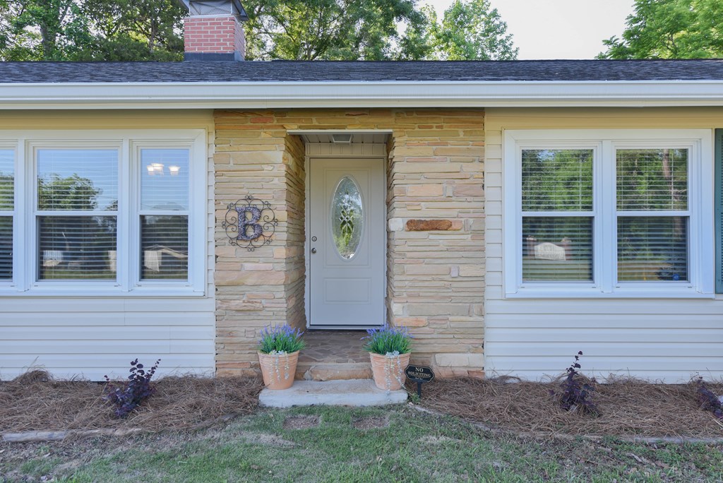 1801 Emerald Road