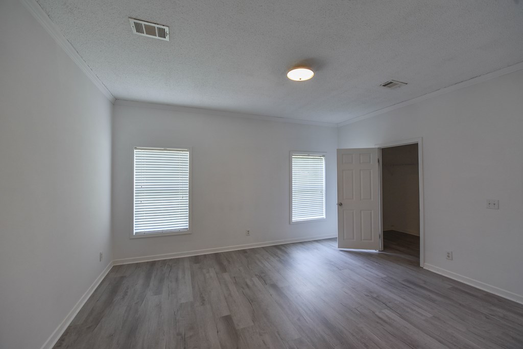 105 Glenn Forest Dr Drive