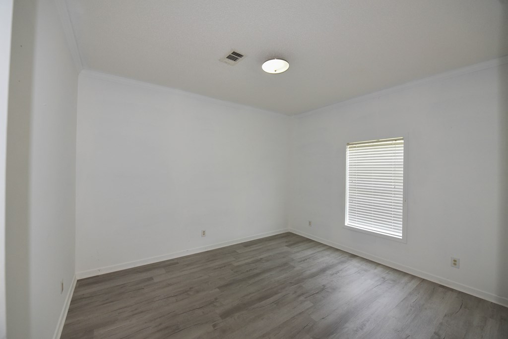 105 Glenn Forest Dr Drive