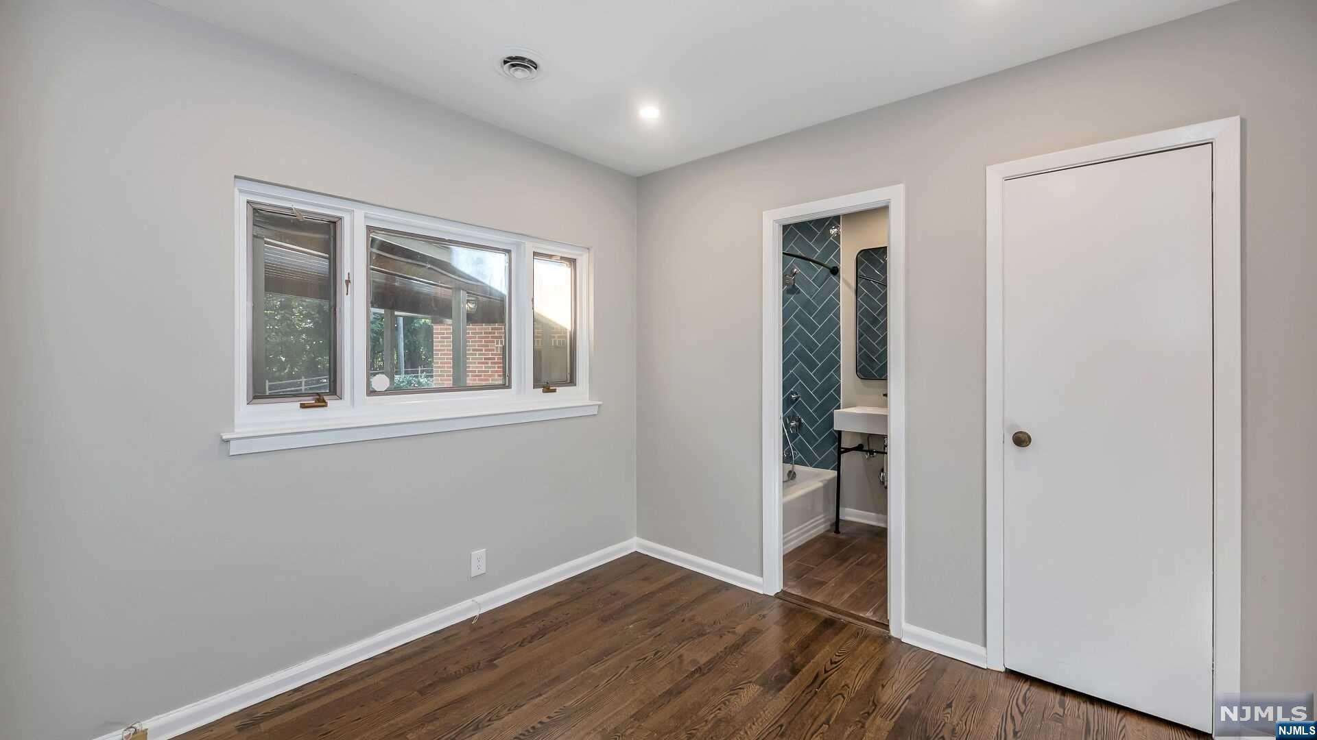 302 Fountain Road