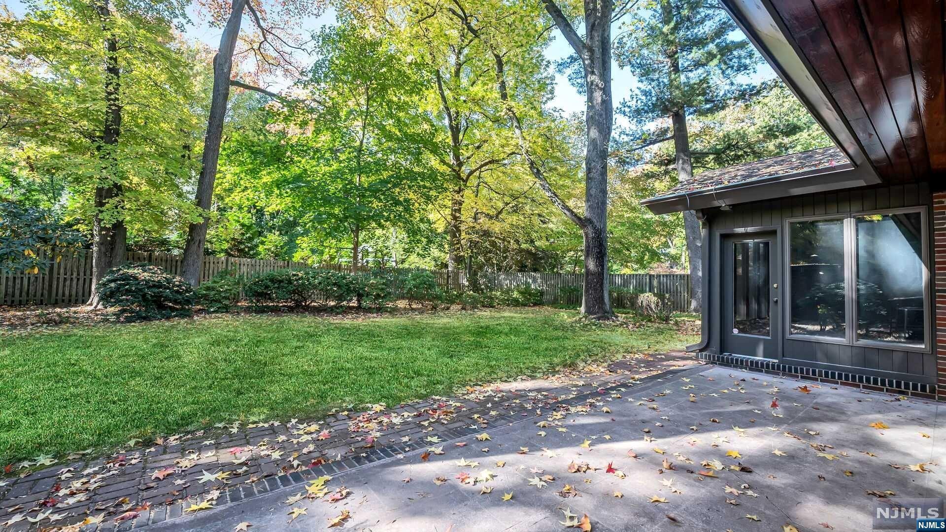 302 Fountain Road