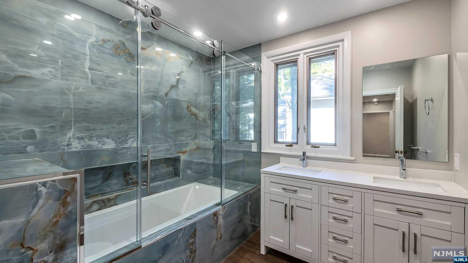 302 Fountain Road