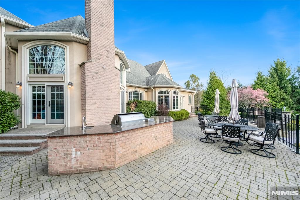 5 Carla Court