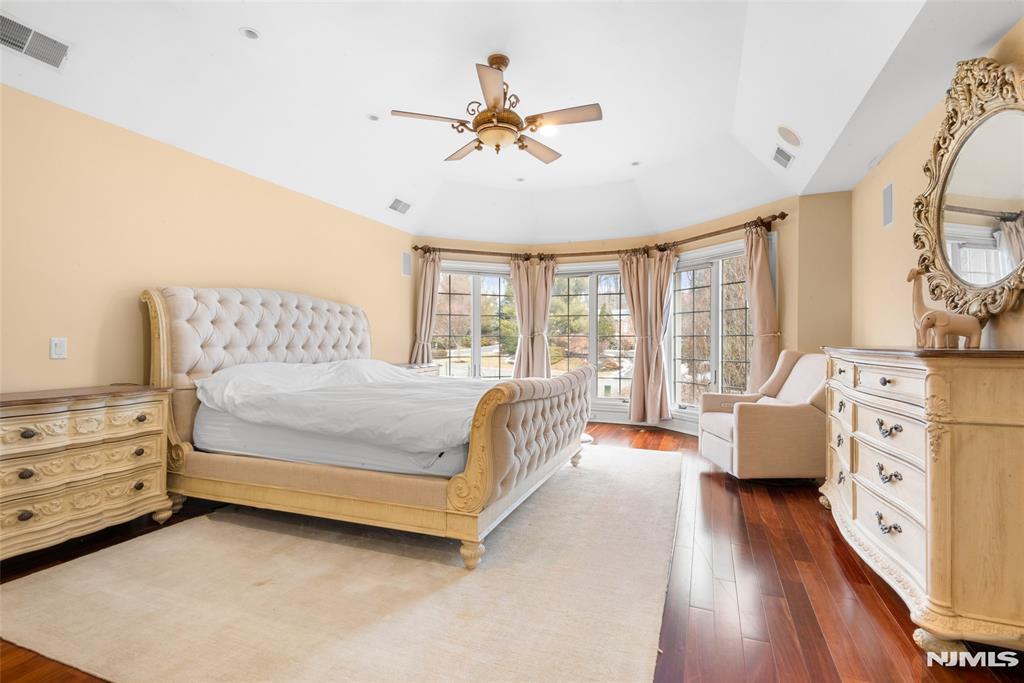 5 Carla Court