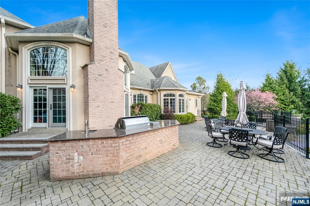 5 Carla Court