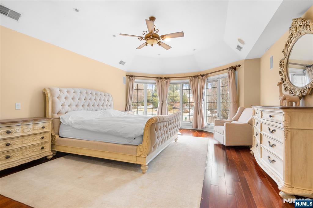 5 Carla Court