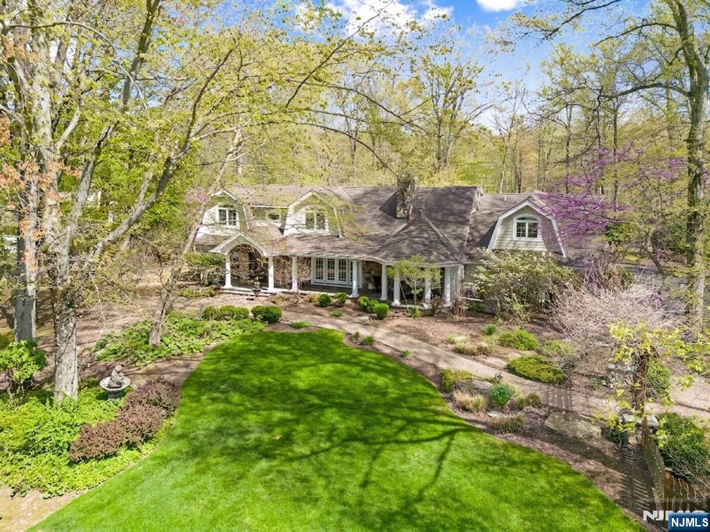 8 White Pine Road