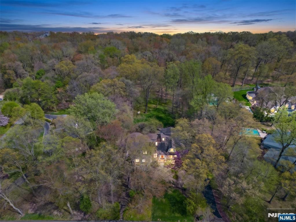 8 White Pine Road