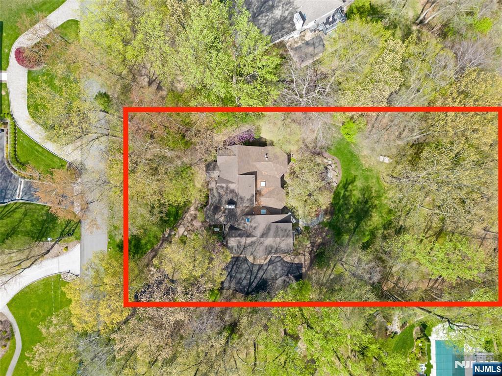 8 White Pine Road