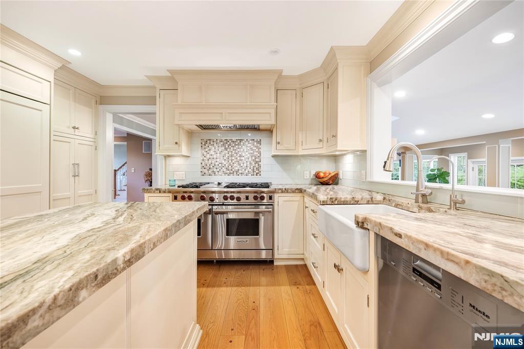 8 White Pine Road