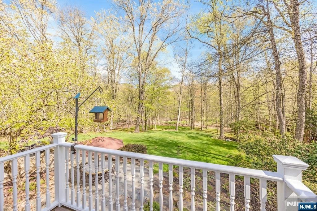 8 White Pine Road