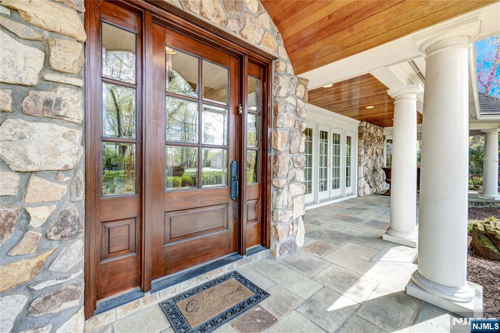 8 White Pine Road