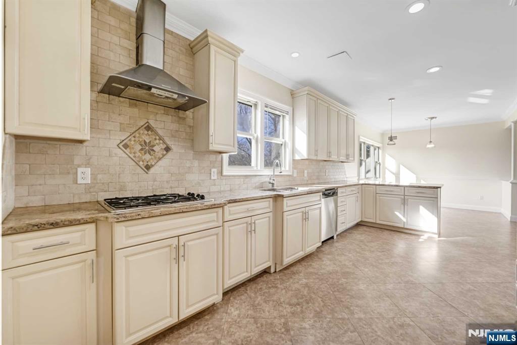 831 Pascack Road