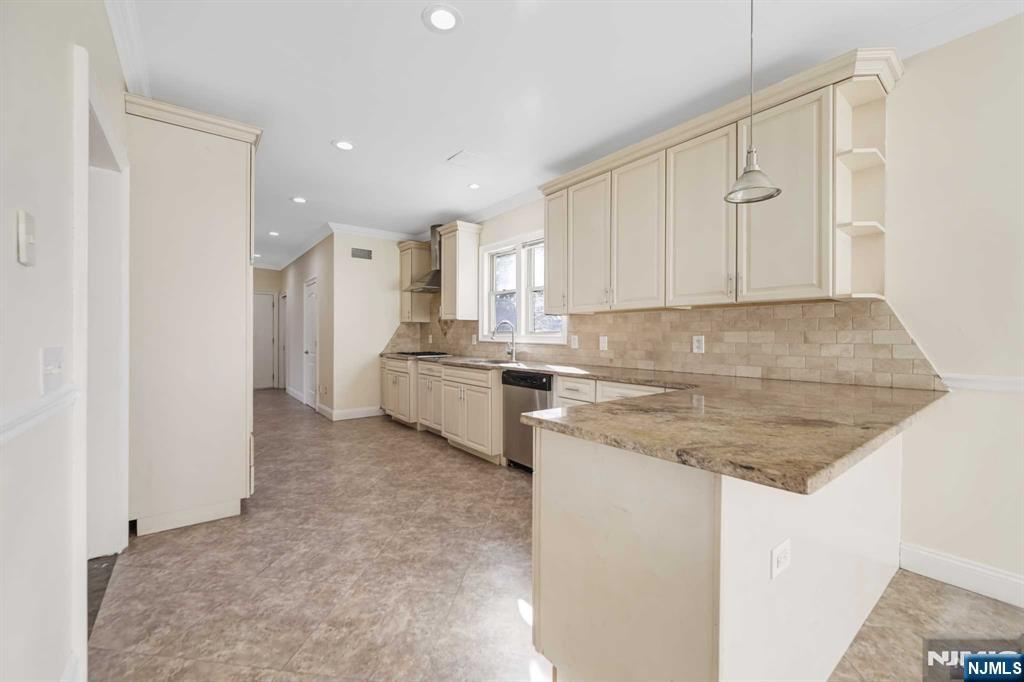 831 Pascack Road