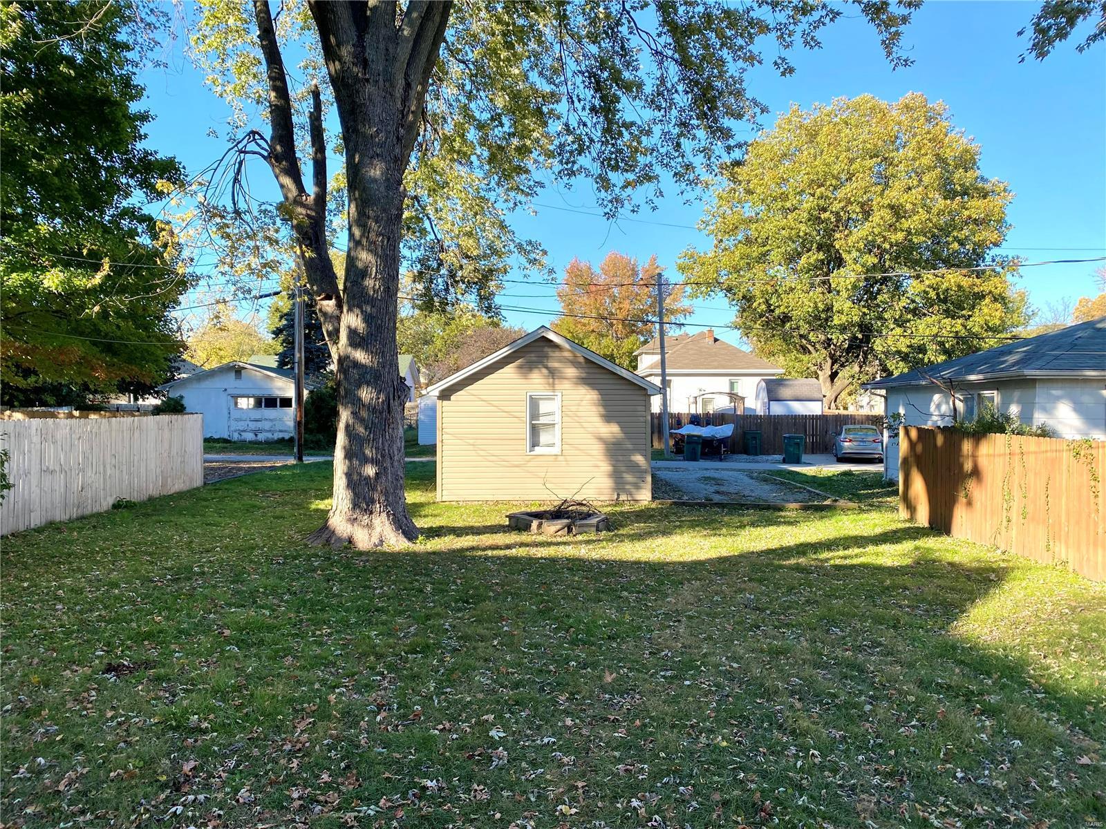 518 E Washington Street