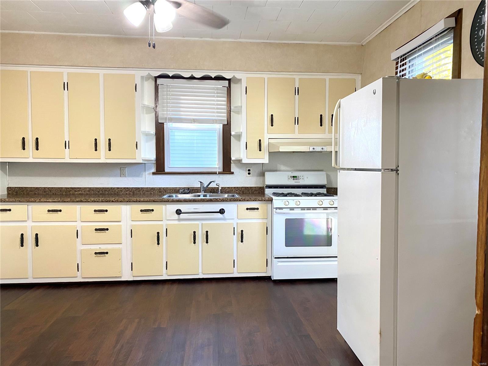 518 E Washington Street