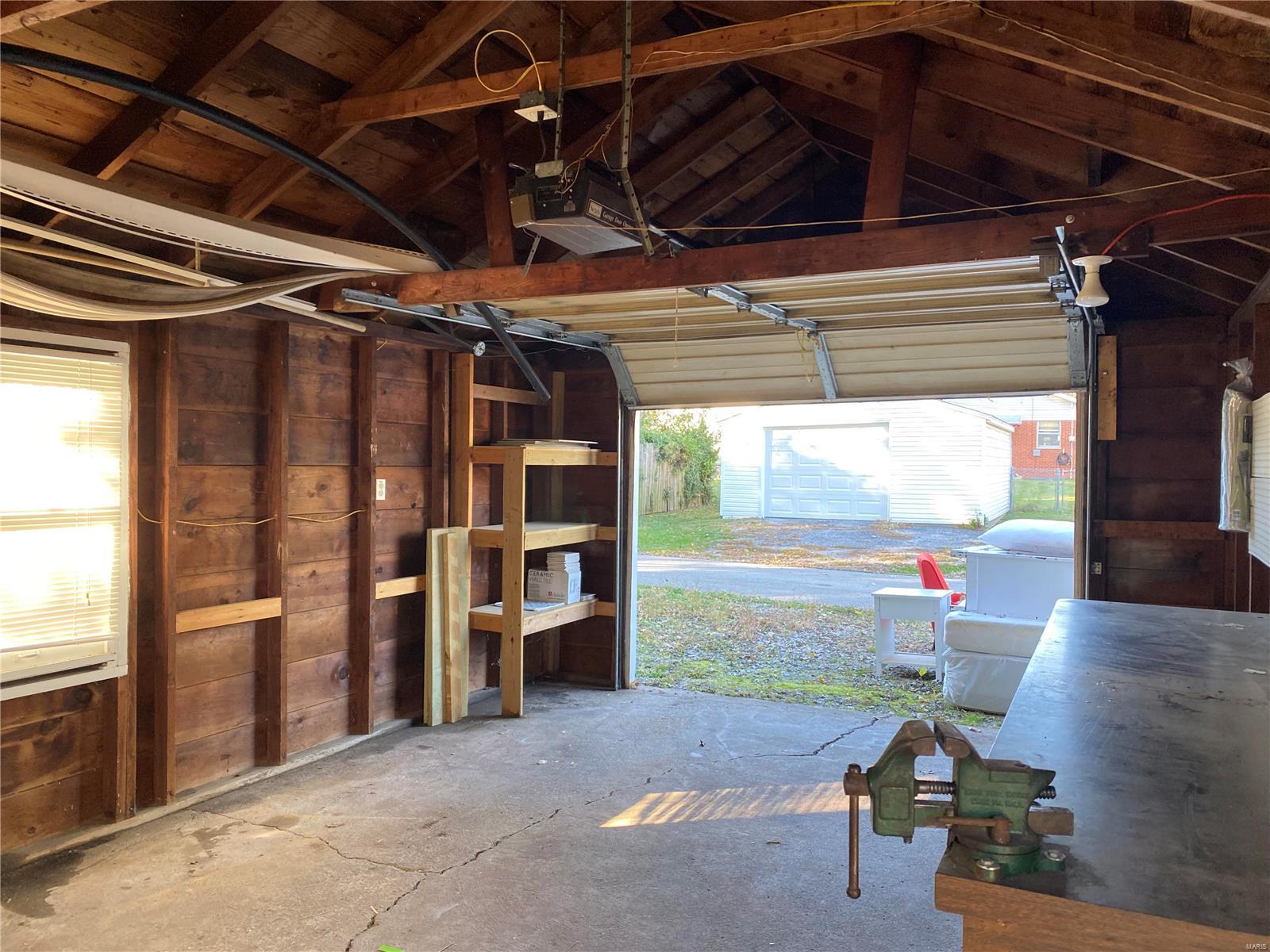 518 E Washington Street