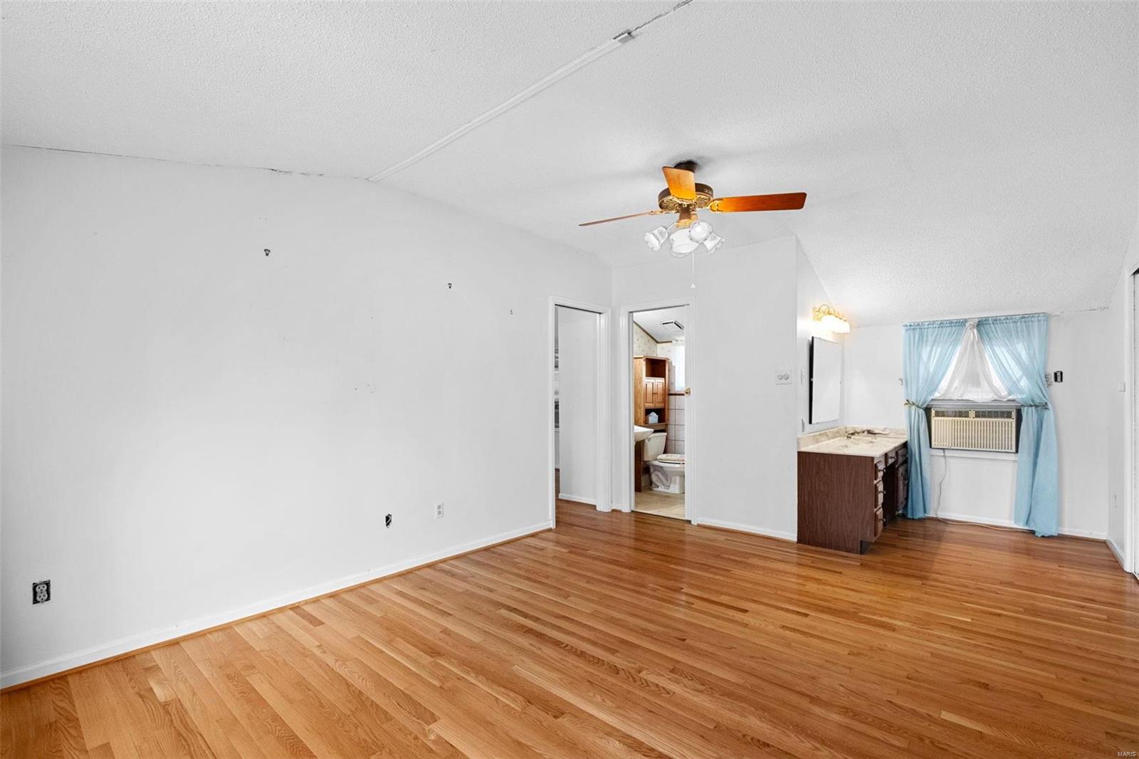 8752 Del Vista Drive