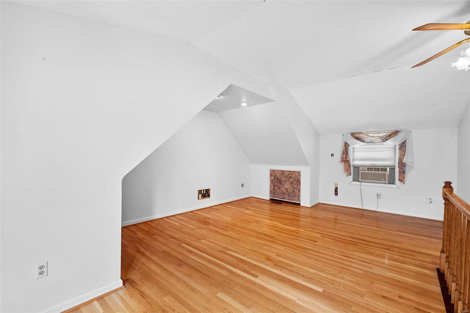 8752 Del Vista Drive