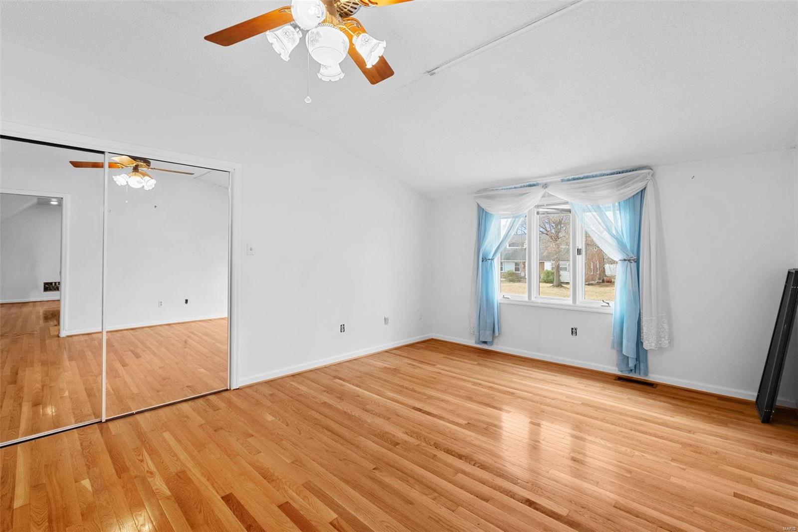 8752 Del Vista Drive