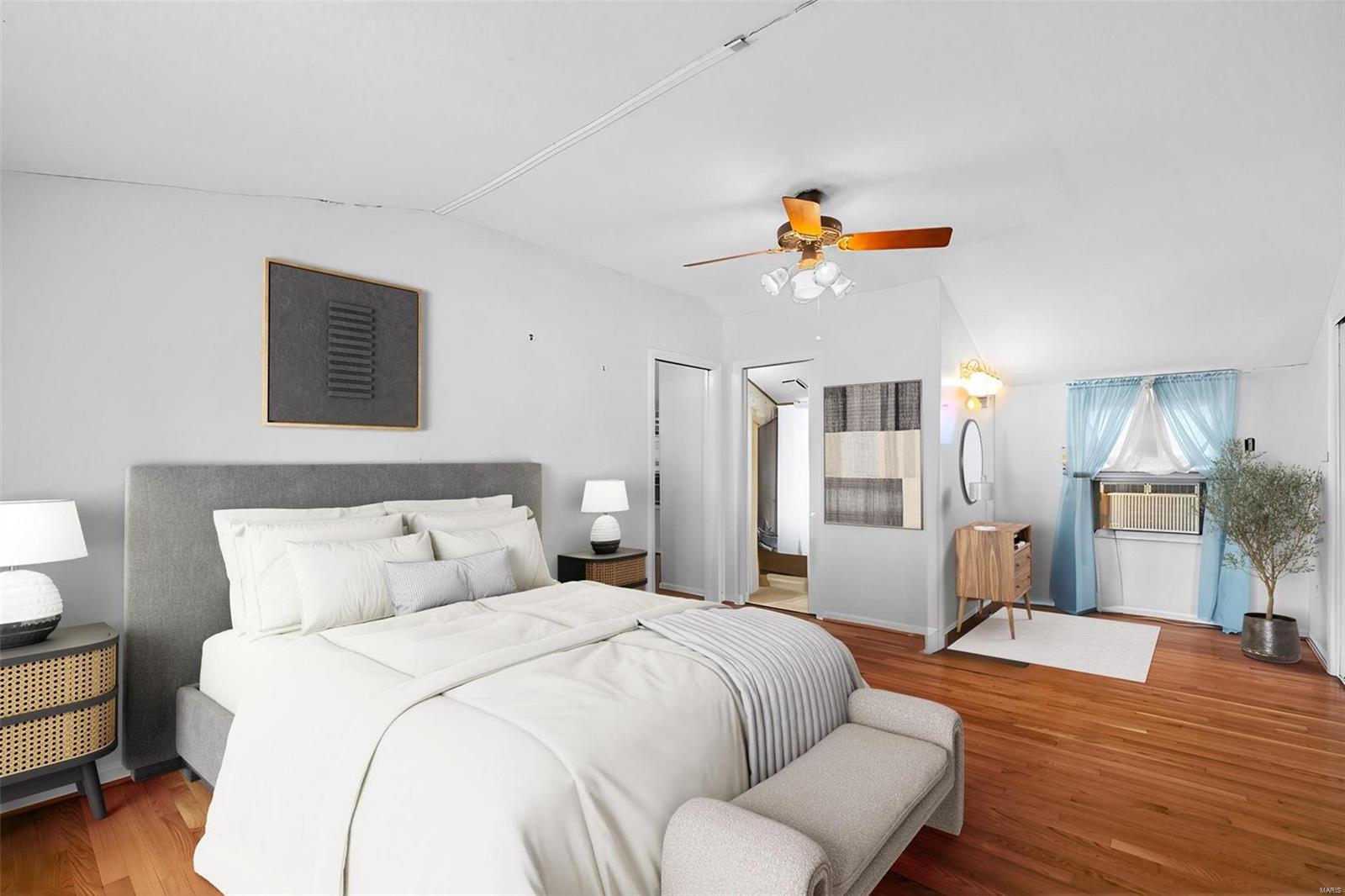8752 Del Vista Drive