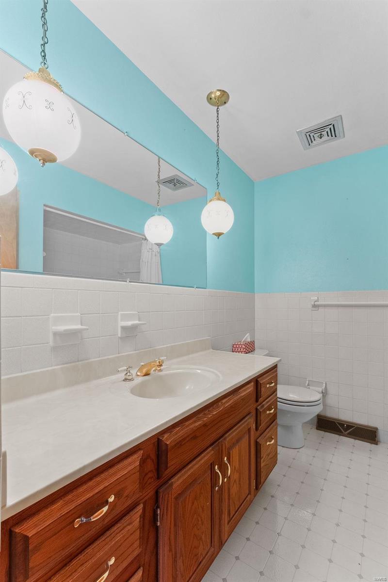 5219 Frank Scott Parkway W