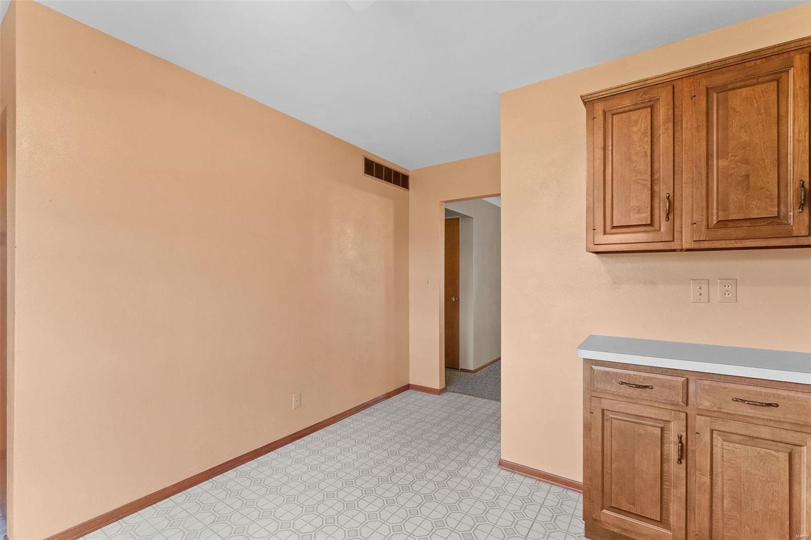 5219 Frank Scott Parkway W