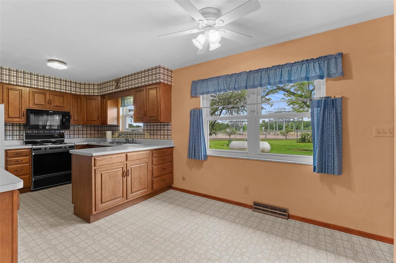 5219 Frank Scott Parkway W