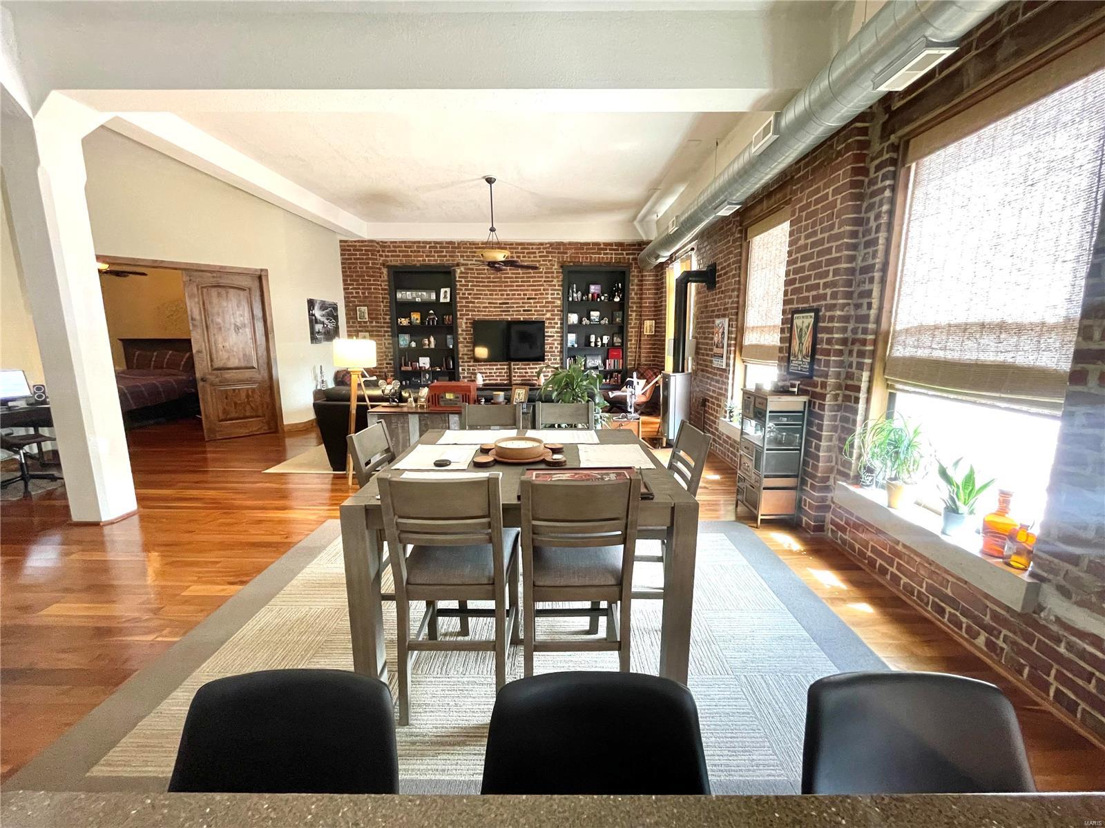 7 Alby Street Unit: 5