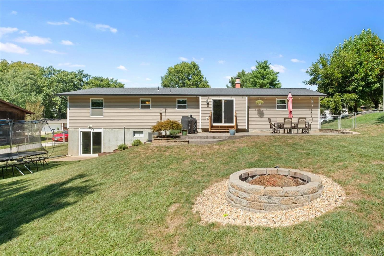 5516 Lehigh Lane