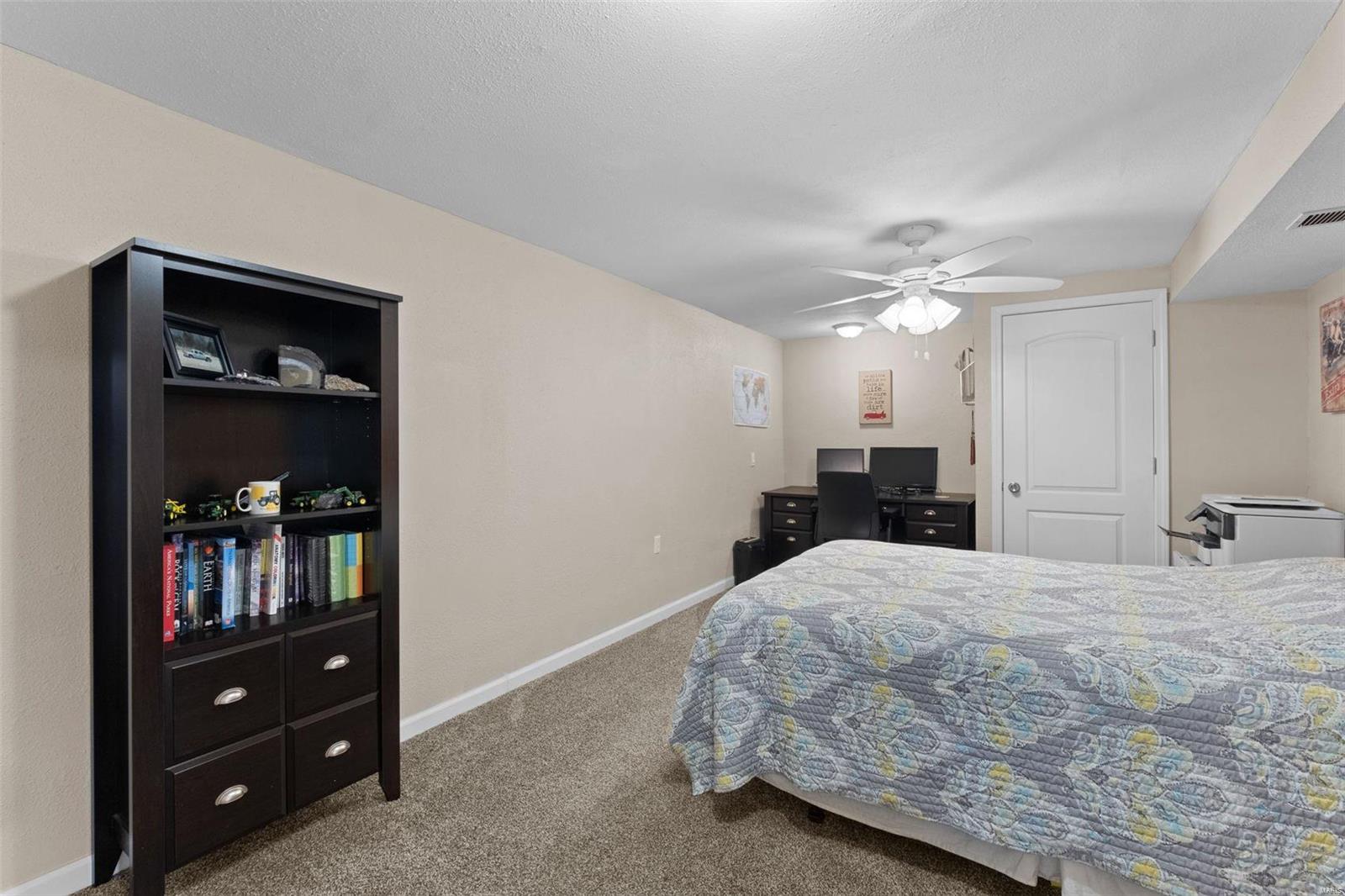 5516 Lehigh Lane