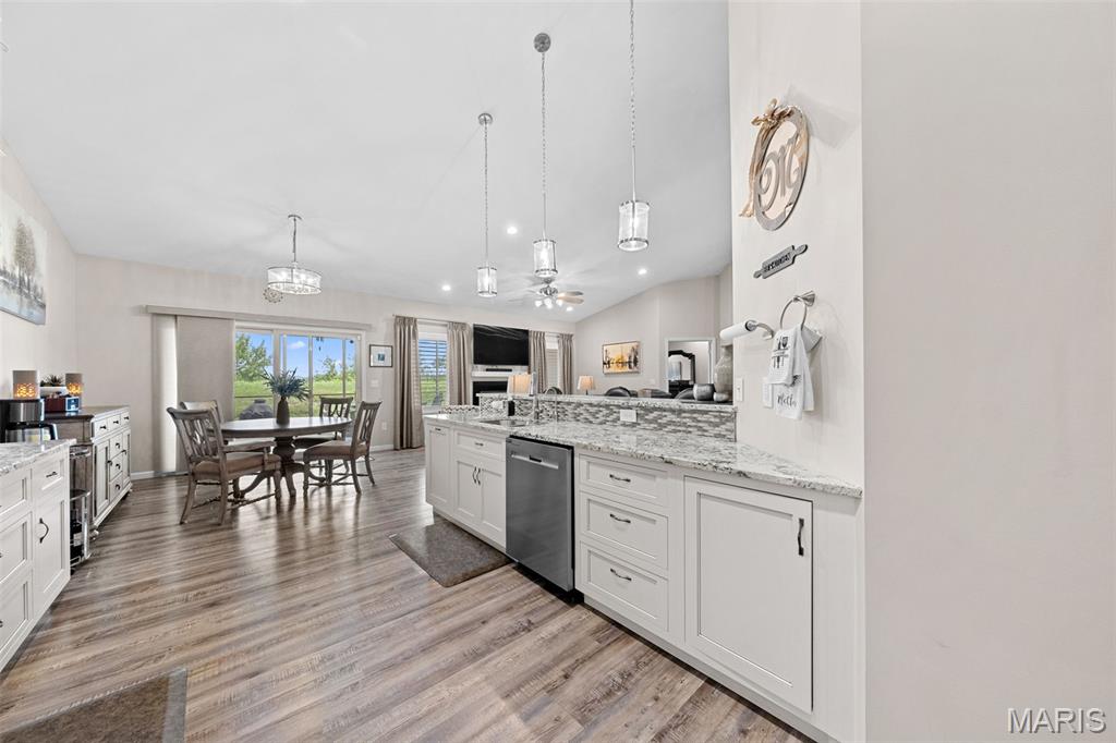 2428 Sunset Ridge Drive