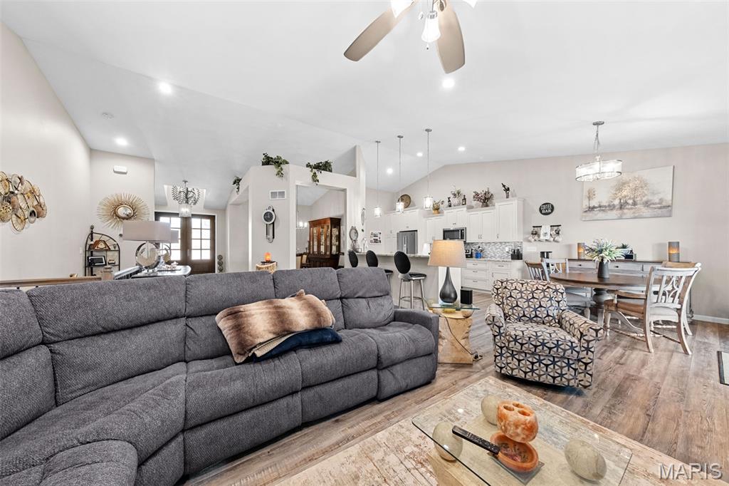 2428 Sunset Ridge Drive