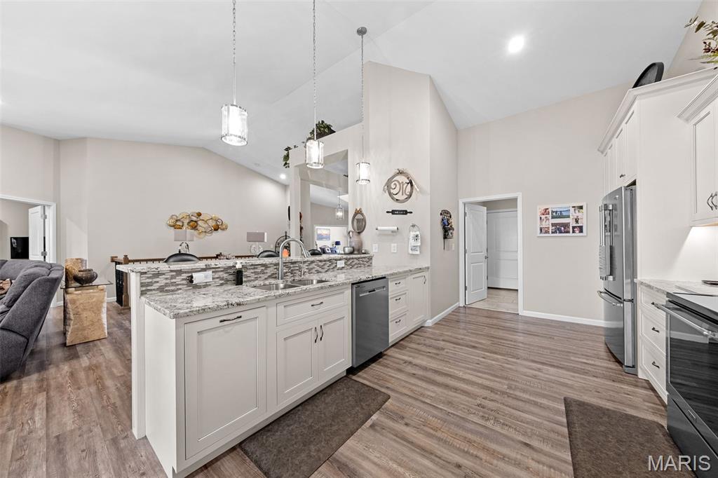 2428 Sunset Ridge Drive