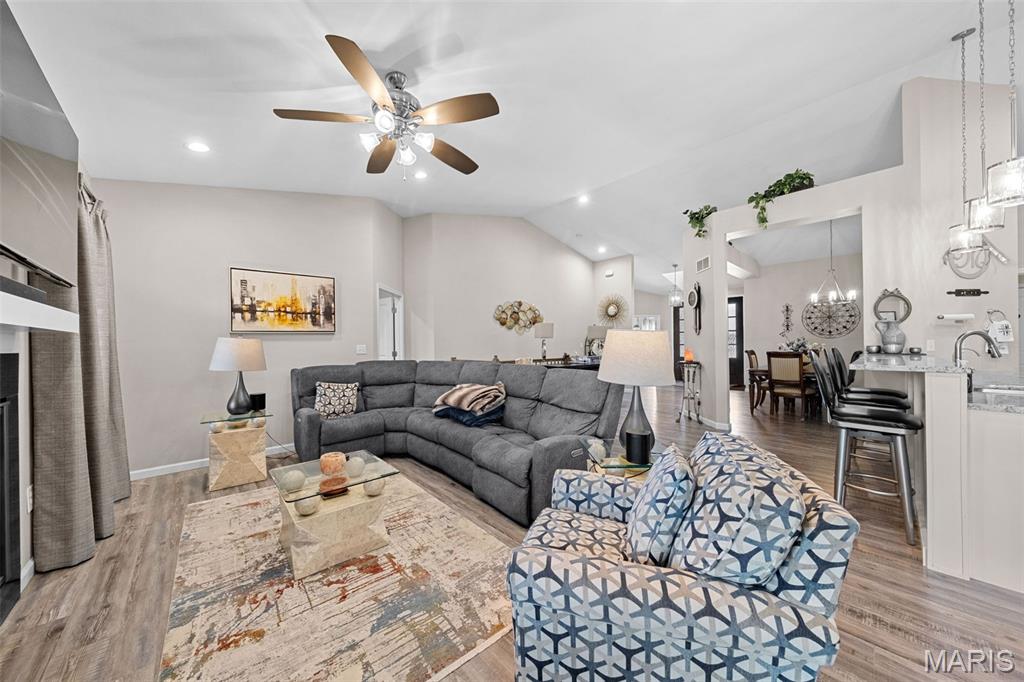2428 Sunset Ridge Drive