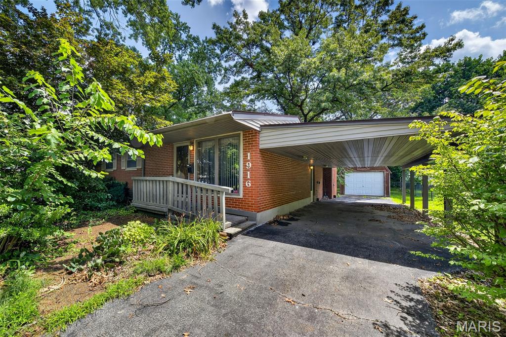 1916 Cornell Avenue