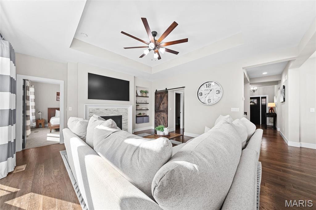2343 Lakeshore Drive