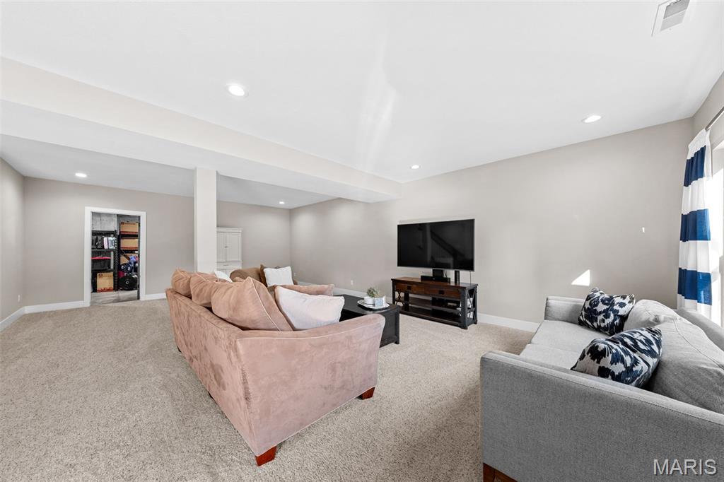 2343 Lakeshore Drive
